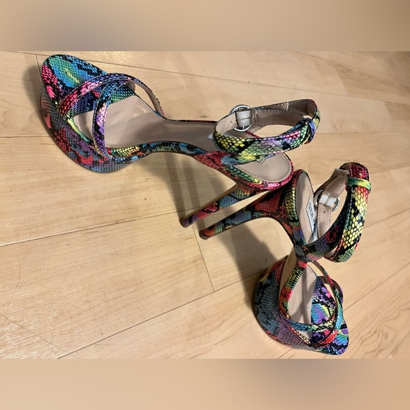 Steve Madden Marciana  2" platform 6" Heels 👠 - Picture 6 of 14